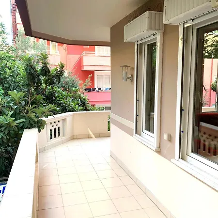 For Rent 2 + 1, 120 Sq.m., 1 High Floor, 70 Meters From The Cleopatra. Apartamento *