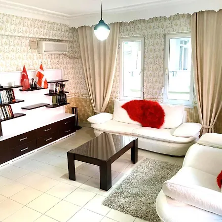 For Rent 2 + 1, 120 Sq.m., 1 High Floor, 70 Meters From The Cleopatra. 公寓 阿拉尼亚